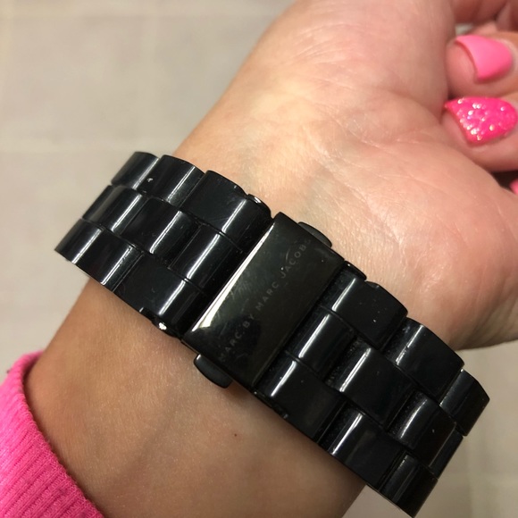 Marc Jacobs Watch - Picture 3 of 3